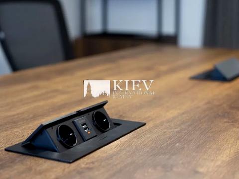 комерційна за адресою Михайла Бойчука вул. (Кіквідзе), 41-Б