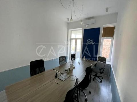 комерційна за адресою Київ, Велика Васильківська вул. (Червоноармійська), 23а