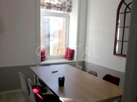 комерційна за адресою Київ, Велика Васильківська вул. (Червоноармійська), 23а