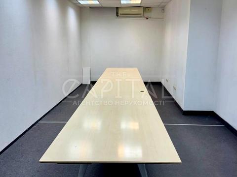 комерційна за адресою Тараса Шевченка бульв., 37/122