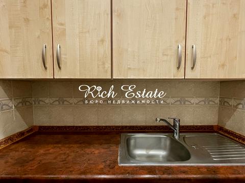 комерційна за адресою Київ, Богдана Хмельницького вул., 47