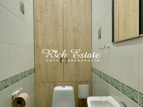 комерційна за адресою Київ, Богдана Хмельницького вул., 47