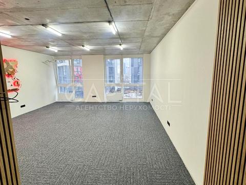 комерційна за адресою Зарічна вул., 2 к3