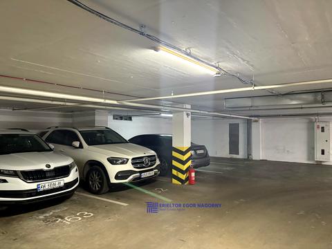 квартира за адресою Левка Лук'яненка вул. (Василя Жуковського), 16, 18, 20, 24