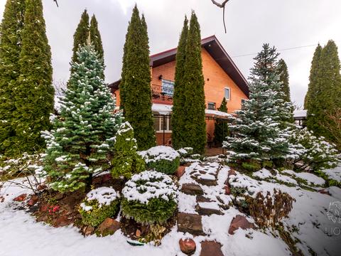 будинок за адресою Набережна, 5