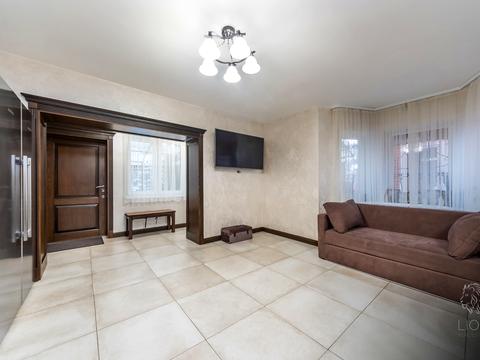 будинок за адресою Набережна, 5