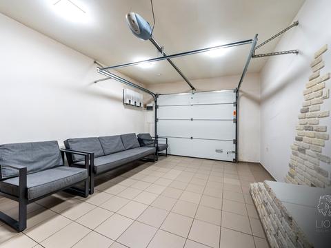 будинок за адресою Набережна, 5