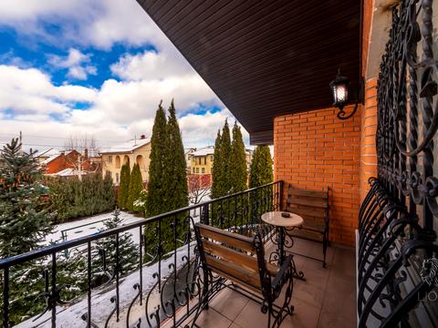 будинок за адресою Набережна, 5