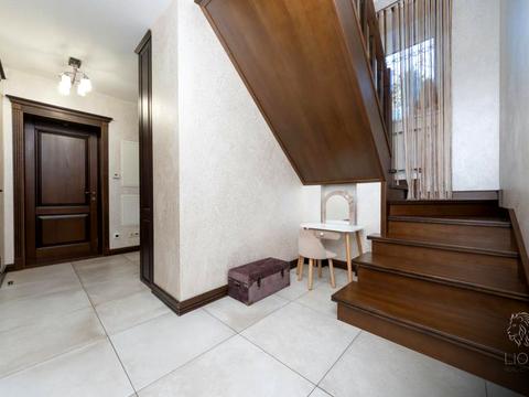 будинок за адресою Набережна, 5