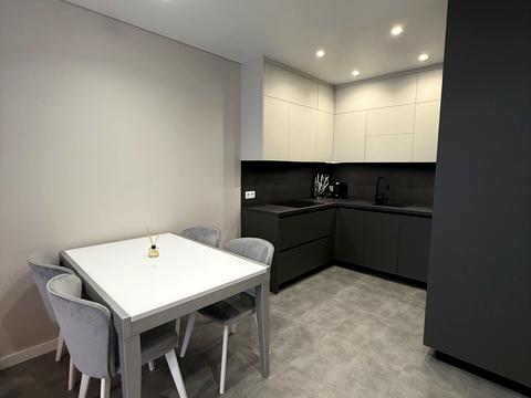 квартира за адресою Дніпровська набережна вул., 15-Є