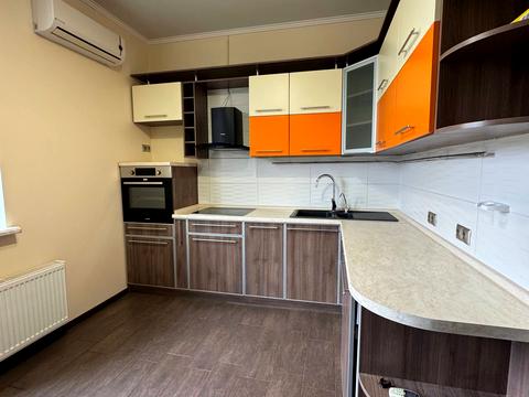 квартира за адресою Одеса, Перлинна вул., 3