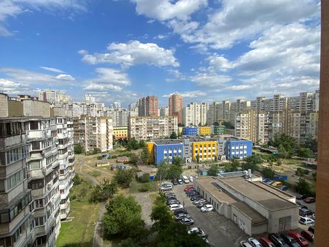 квартира за адресою Срібнокільська вул., 24