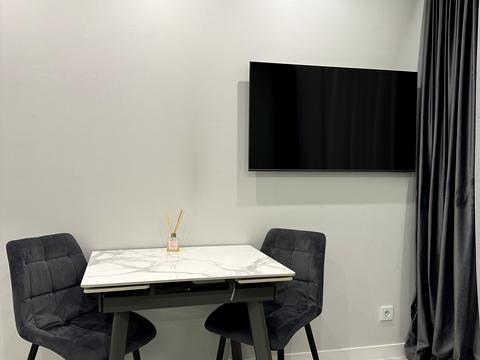 квартира за адресою Причальна вул., 14