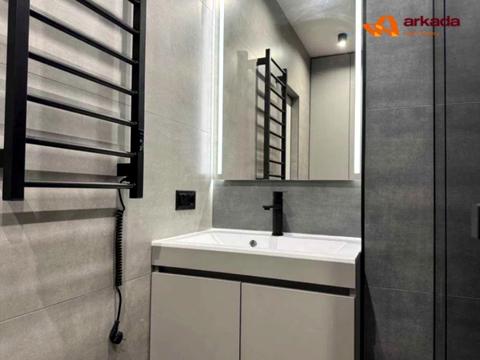 квартира за адресою Степана Бандери вул., (Будинок 4)