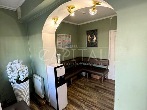 коммерческая по адресу Чернобыльская ул., 18