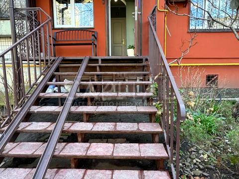 коммерческая по адресу Чернобыльская ул., 18