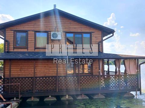 дом по адресу Набережна вул.