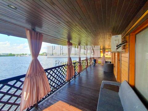 дом по адресу Набережна вул.