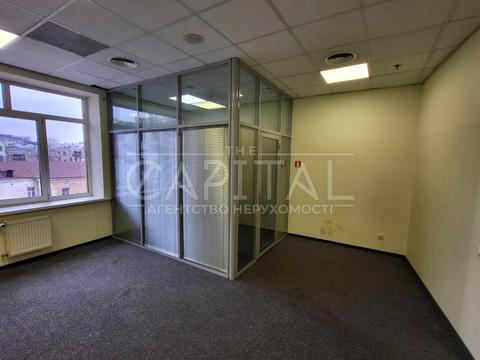 комерційна за адресою Київ, Ігорівська вул., 1