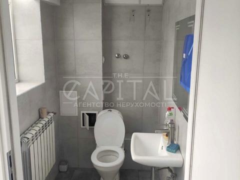 коммерческая по адресу Степана Бандеры просп. (Московський), 8