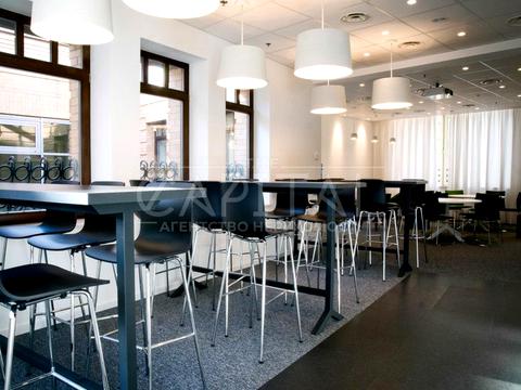 комерційна за адресою Михайлівська вул., 7