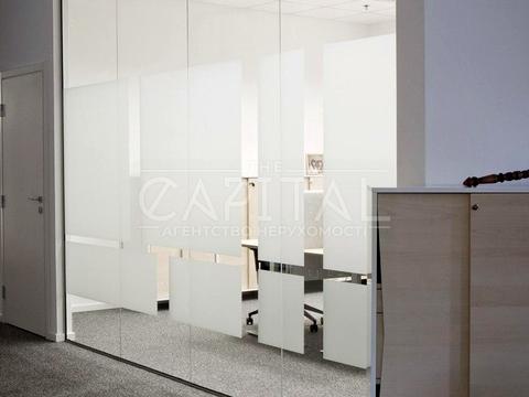 комерційна за адресою Михайлівська вул., 7