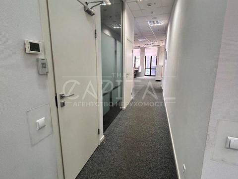 комерційна за адресою Михайлівська вул., 7