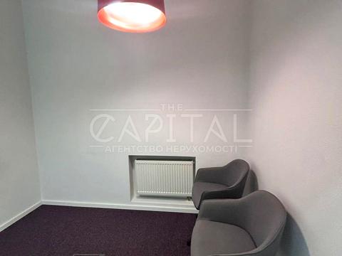 комерційна за адресою Михайлівська вул., 7