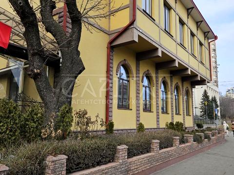 коммерческая по адресу Генерала Алмазова ул. (Кутузова), 12