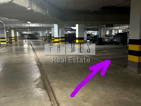 паркоместо по адресу Андрея Верхогляда ул. (Михайла Драгомирова), 16