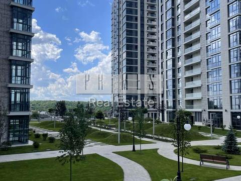 паркоместо по адресу Андрея Верхогляда ул. (Михайла Драгомирова), 17г