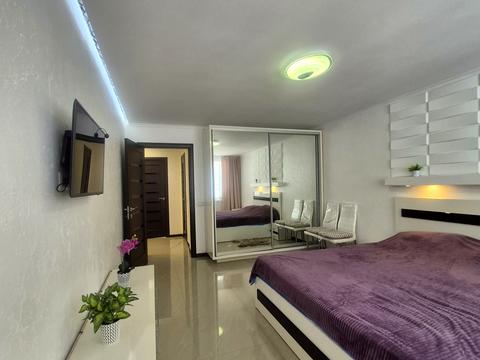 квартира за адресою Михайла Грушевського просп., 195-Б