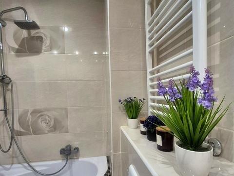 квартира за адресою Михайла Грушевського просп., 195-Б