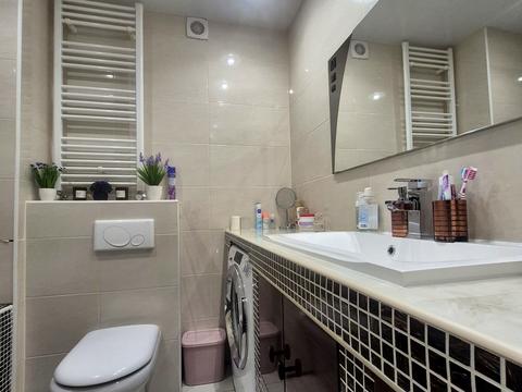 квартира за адресою Михайла Грушевського просп., 195-Б