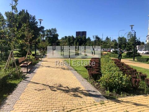 комерційна за адресою Київ, Володимира Івасюка просп. (Героїв Сталінграду), 2-Д