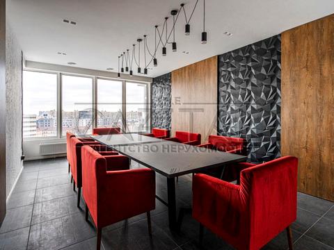 комерційна за адресою Кловський узвіз, 7