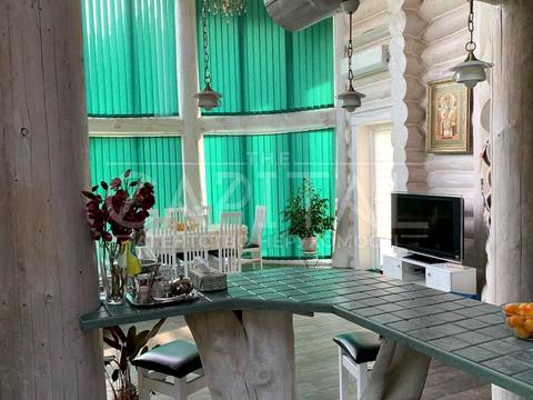 будинок за адресою вул. Світанкова, 1