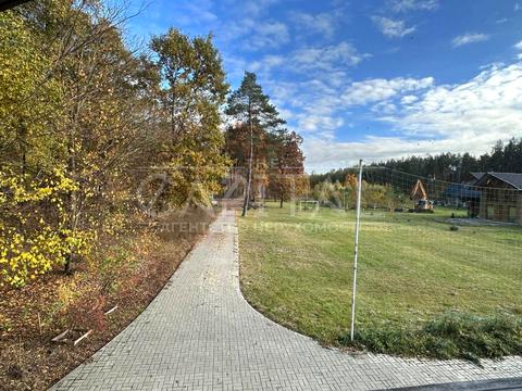 будинок за адресою вул. Світанкова, 1