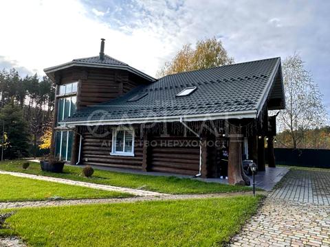 будинок за адресою вул. Світанкова, 1