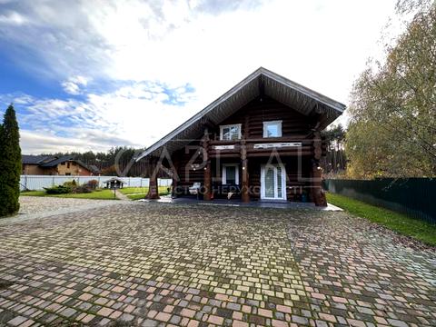 будинок за адресою вул. Світанкова, 1