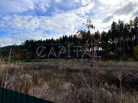 будинок за адресою вул. Світанкова, 1