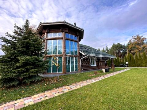 будинок за адресою вул. Світанкова, 1