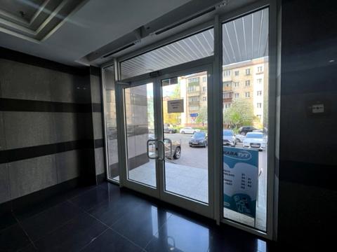 комерційна за адресою Антоновича вул. (Горького), 172