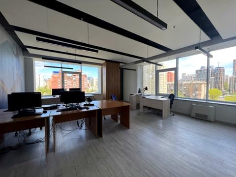 комерційна за адресою Антоновича вул. (Горького), 172