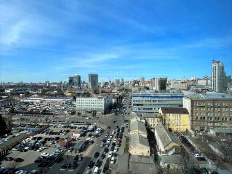 комерційна за адресою Жилянська вул., 118