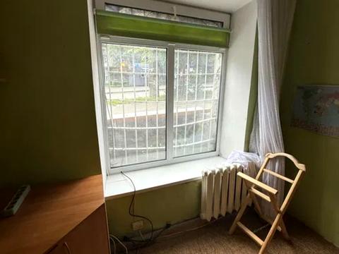 комерційна за адресою Лондонська вул. (Пітерська), 7