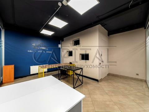 коммерческая по адресу Андрея Верхогляда ул. (Михайла Драгомирова), 14-А