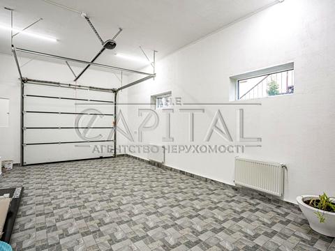 будинок за адресою Центральна вул.