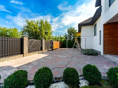 будинок за адресою Центральна вул.