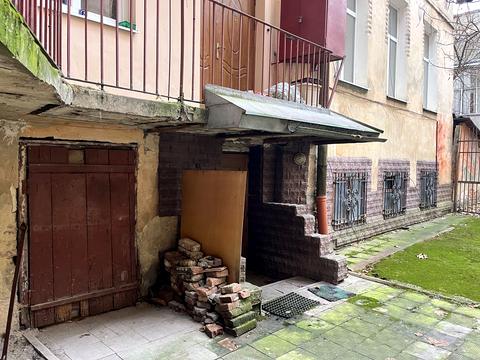 комерційна за адресою Шолом-Алейхема вул., 18